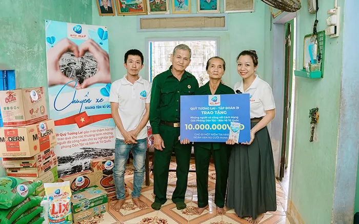 Hình ảnh gà chiến mạnh mẽ trên nền tảng 88new, biểu tượng cho cá cược đá gà trực tuyến tại Việt Nam