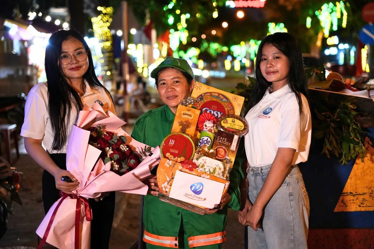 Hỗ trợ qua Hotline của 88new